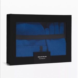 NIB - Lululemon Alpine Air Box Set - Hat & Gloves